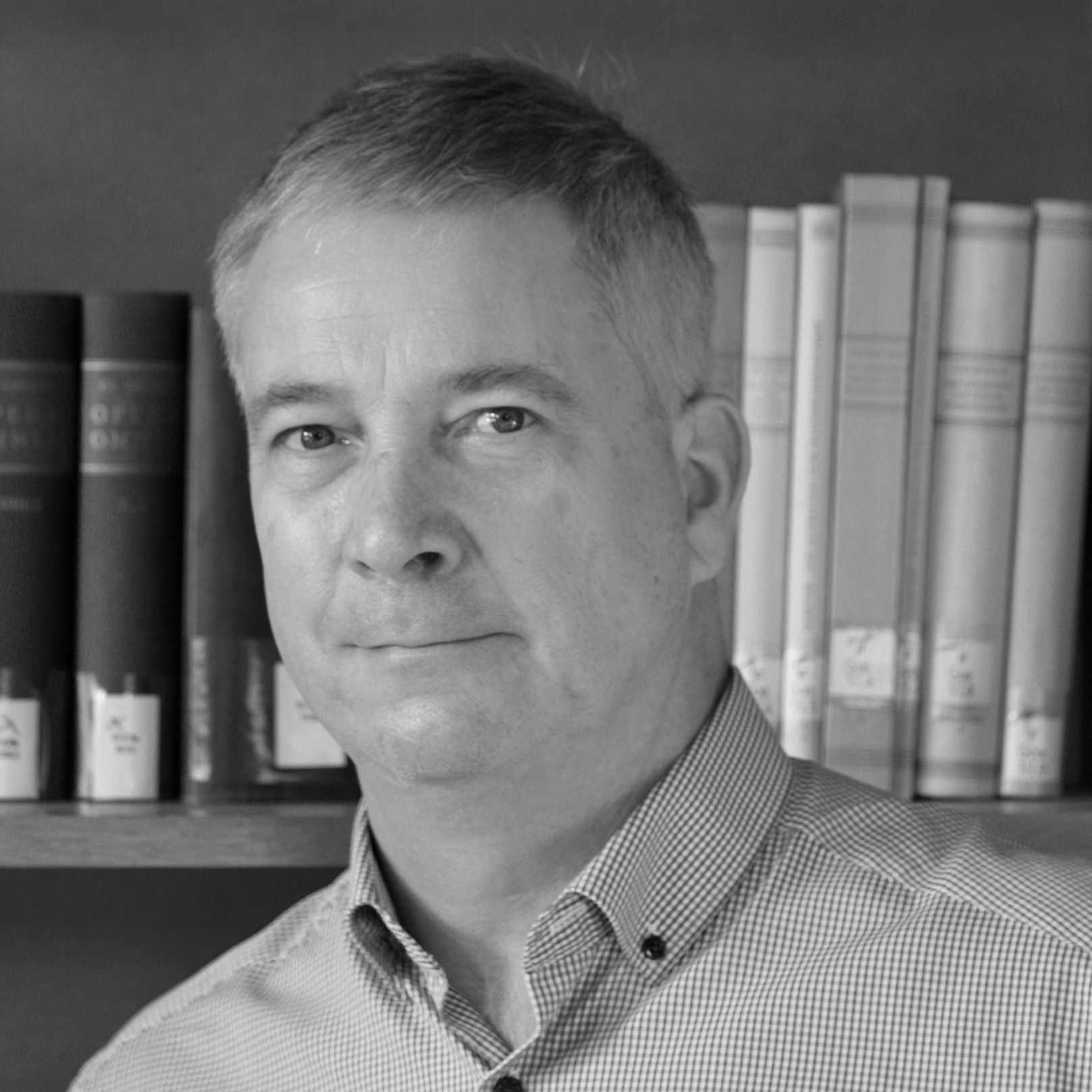 Porträt von Prof. Dr. Axel Helmstädter